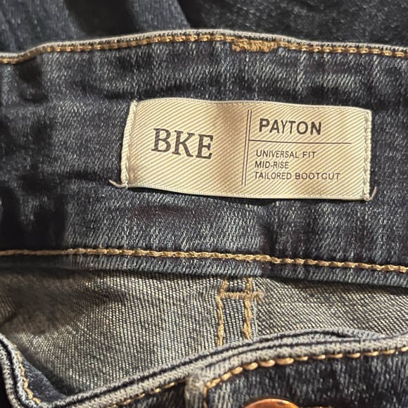 BKE Women’s Payton Universal Fit Mid Rise Tailored Bootcut Denim Jeans. Waist 30 - Picture 5 of 6